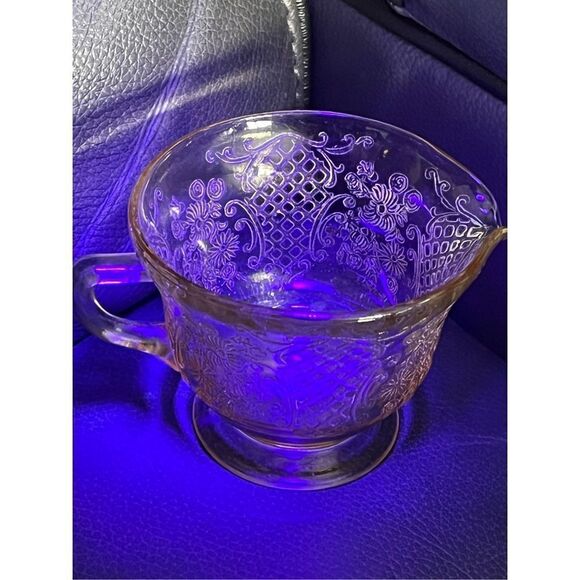 FEDERAL GLASS NORMANDIE BOUQUET & LATTICE YELLOW CREAMER - Picture 8 of 8